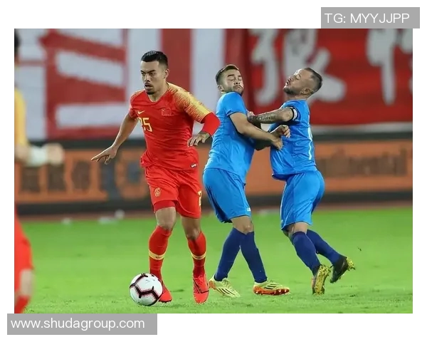 足球球星被戏耍的瞬间 他们如何从尴尬中反击并重新崛起